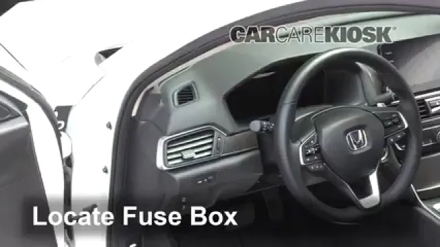 2019 Honda Accord Sport 2.0L 4 Cyl. Turbo Fusible (intérieur) Remplacement